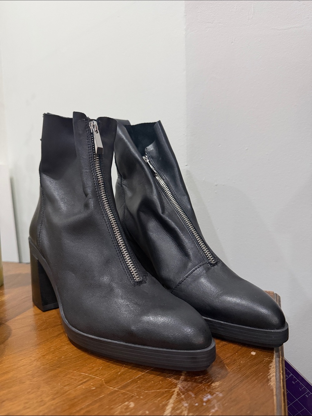 Black Front-Zip Women's Leather Ankle Boots